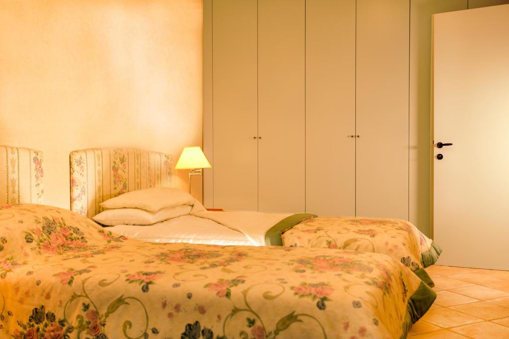 Villa Casa Gardenia Toscolano-Maderno Camera foto